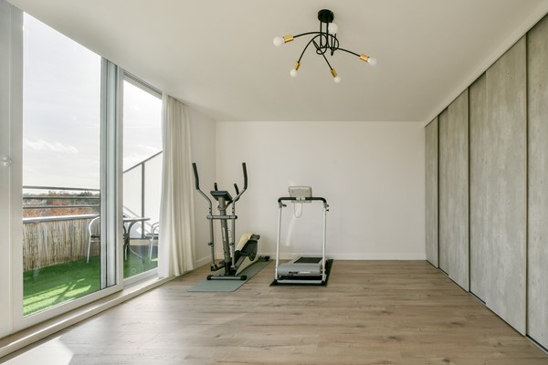 Medium property photo - Balatonmeerlaan 43, 1060 RD Amsterdam